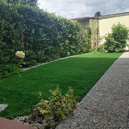 Movie Star Apartment With Garden Florence Luaran gambar