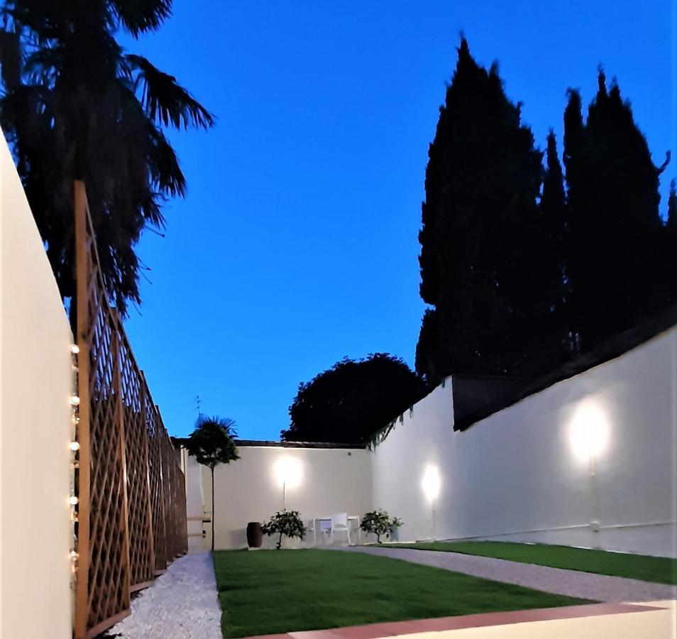 Movie Star Apartment With Garden Florence Luaran gambar